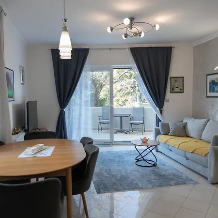 Luxury Gina With A Terrace Apartment *