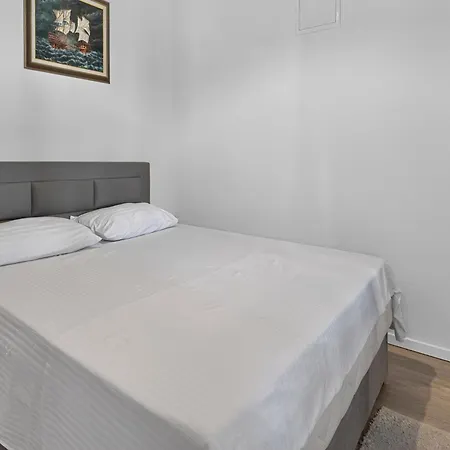 Apartamento Luxury Gina With A Terrace *