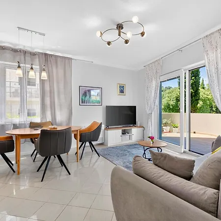 Apartamento Luxury Gina With A Terrace *