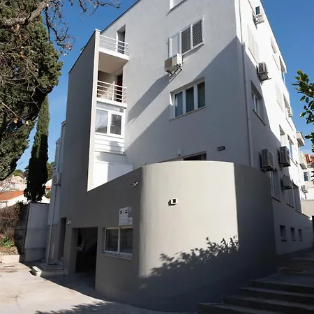 Luxury Gina With A Terrace